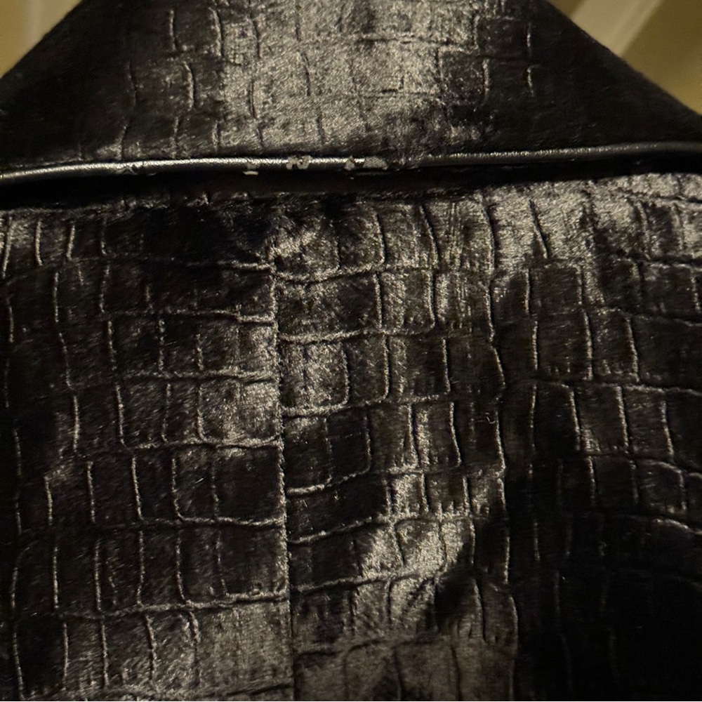 Karen Millen Black Glossy Faux Fur Trench Coat Silver Belted Lined Mob Wife - Picture 16 of 17